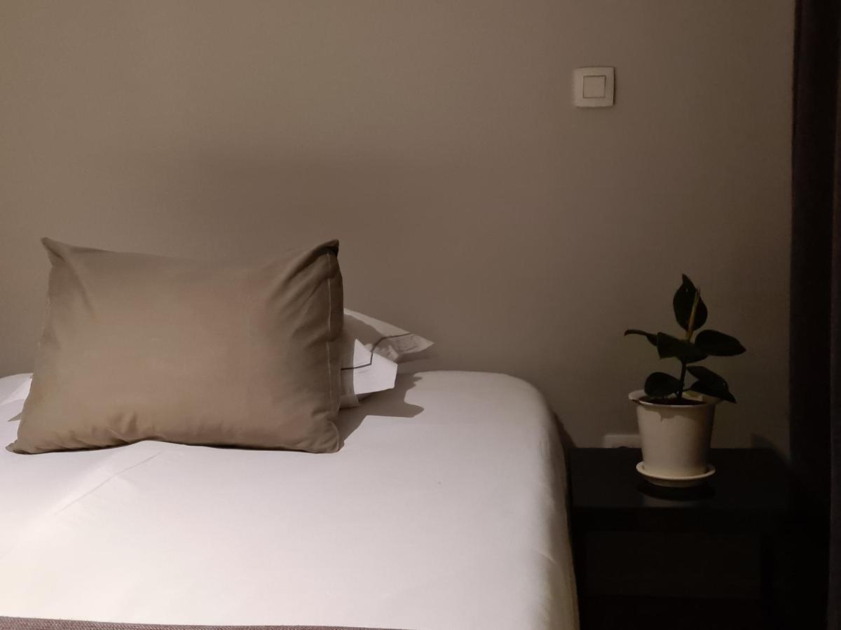 B&B A Cote Du Cinquantenaire Etterbeek Dış mekan fotoğraf